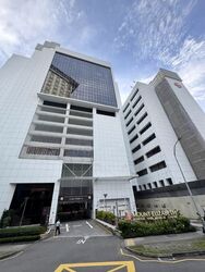 Mount Elizabeth Hospital (D9), Retail #568308761